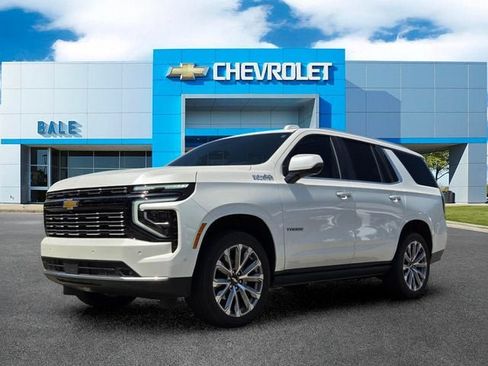 Used 2025 Chevrolet Tahoe High Country AWD/4WD image 7