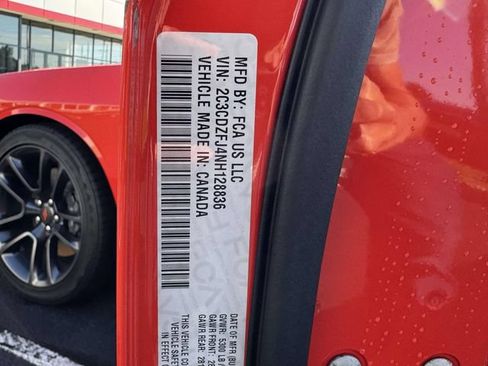 Used 2022 Dodge Challenger R/T Scat Pack w/ Driver Convenience Group RWD image 32