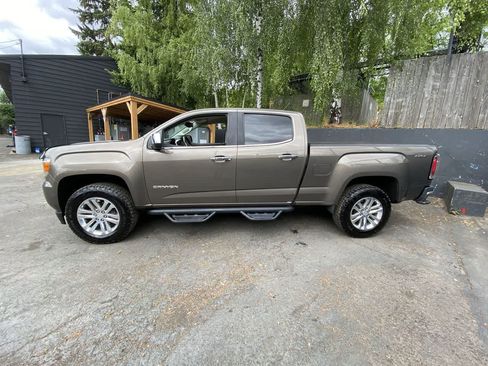 Used 2016 GMC Canyon SLT w/ Driver Alert Package AWD/4WD image 3
