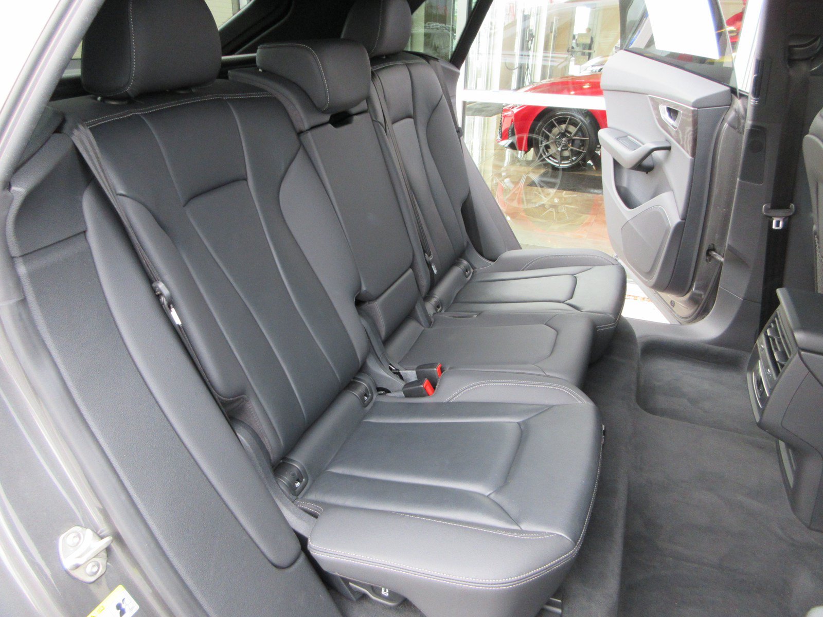 Used 2021 Audi Q8 Premium w/ Black Optic Package AWD/4WD image 20