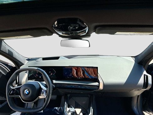 Certified 2025 BMW X3 xDrive30i AWD/4WD image 9