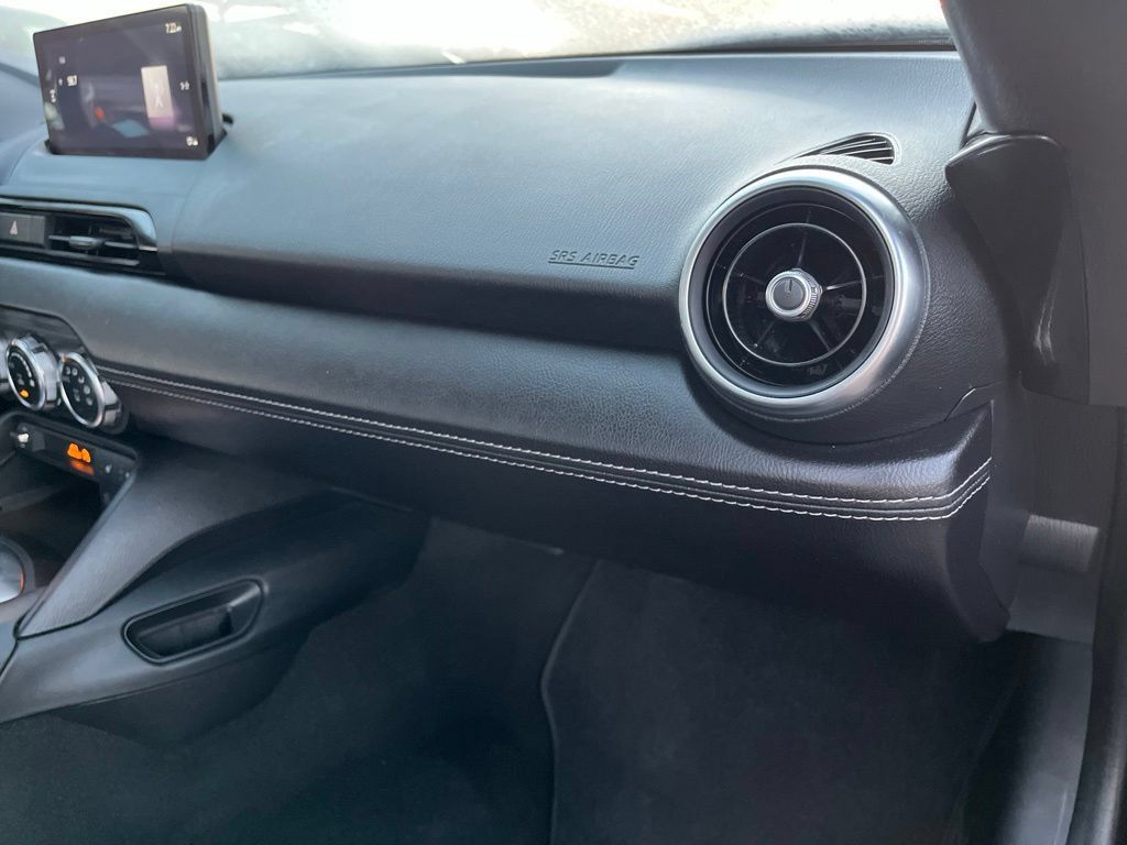 Used 2026 MAZDA MX-5 Miata RF Grand Touring RWD image 26