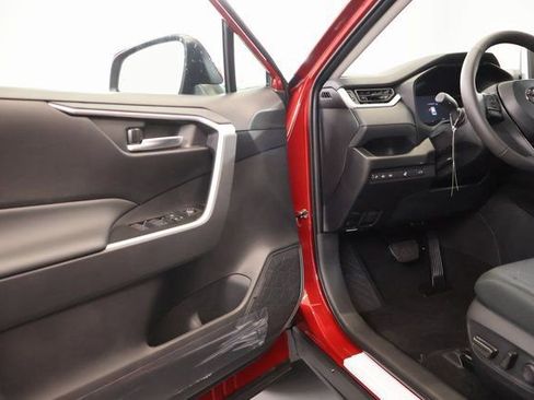 New 2025 Toyota RAV4 XLE image 6