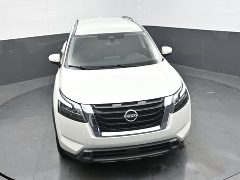 Used 2024 Nissan Pathfinder SV image 33