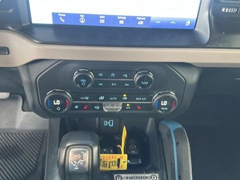 Used 2023 Ford Bronco Wildtrak AWD/4WD image 13