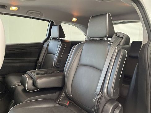 Used 2023 Honda Odyssey Elite image 18