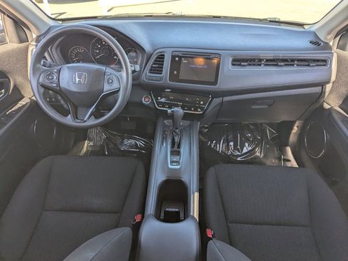 Used 2017 Honda HR-V EX image 12