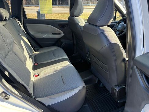 Used 2025 Subaru Forester Premium w/ Convenience Package #2 image 21