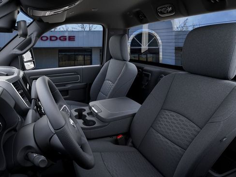 New 2026 RAM 3500 Big Horn AWD/4WD image 25