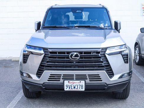 Used 2025 Lexus GX 550 AWD/4WD image 2