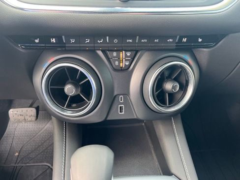 Used 2025 Chevrolet Blazer LT w/ LPO, Floor Liner Package image 19