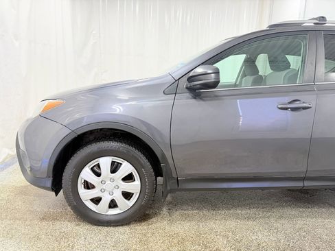 Used 2013 Toyota RAV4 LE image 4
