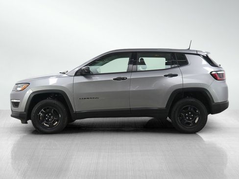 Used 2019 Jeep Compass Sport AWD/4WD image 2