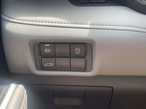 New 2026 Toyota Highlander XLE AWD/4WD image 30