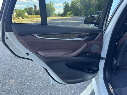 Used 2018 BMW X5 xDrive35i AWD/4WD image 12