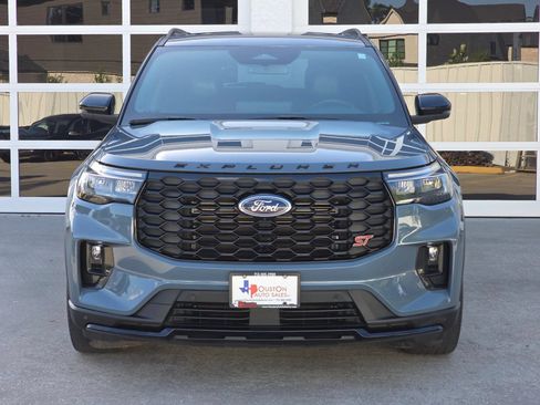 Used 2025 Ford Explorer ST w/ Sun And Sound Package AWD/4WD image 10
