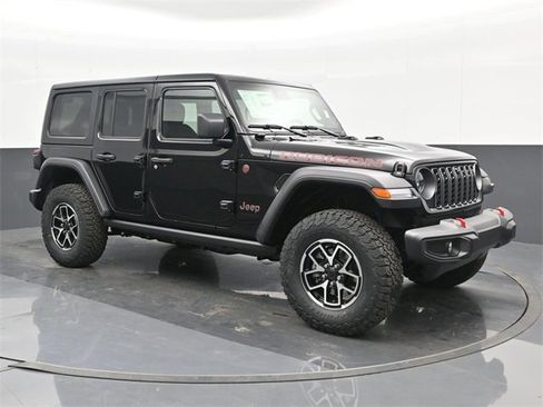 Used 2024 Jeep Wrangler Unlimited Rubicon w/ Technology Group image 6