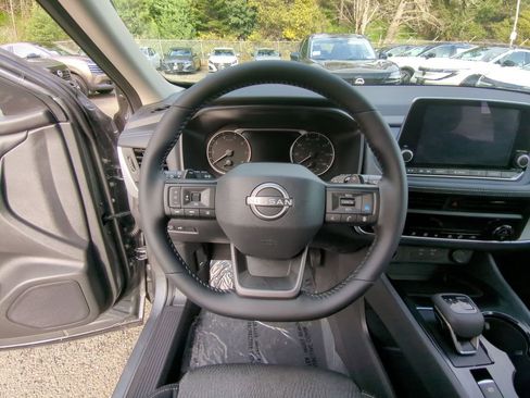 New 2026 Nissan Rogue SV image 16