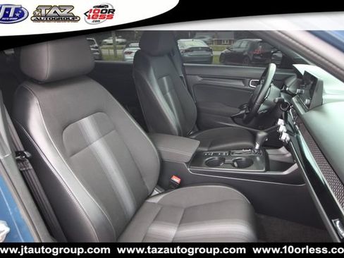 Used 2025 Honda Civic Sport image 15