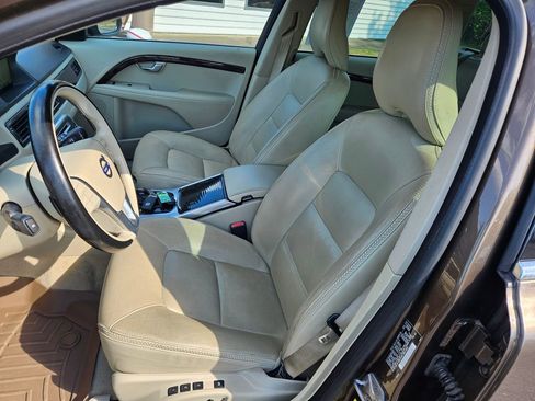 Used 2016 Volvo XC70 T5 Premier w/ Proximity Package AWD/4WD image 10