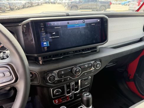 Used 2025 Jeep Wrangler Unlimited Sport AWD/4WD image 20