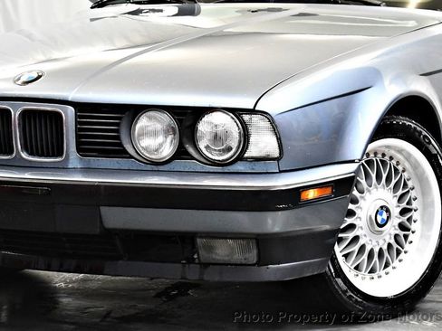 Used 1989 BMW 525i Sedan RWD image 3