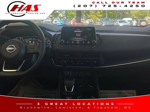 Used 2023 Nissan Rogue S AWD/4WD image 15