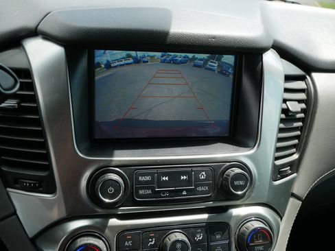 Used 2016 Chevrolet Suburban LT w/ Luxury Package AWD/4WD image 18