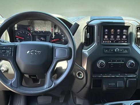 Used 2024 Chevrolet Silverado 1500 Custom Trail Boss AWD/4WD image 10