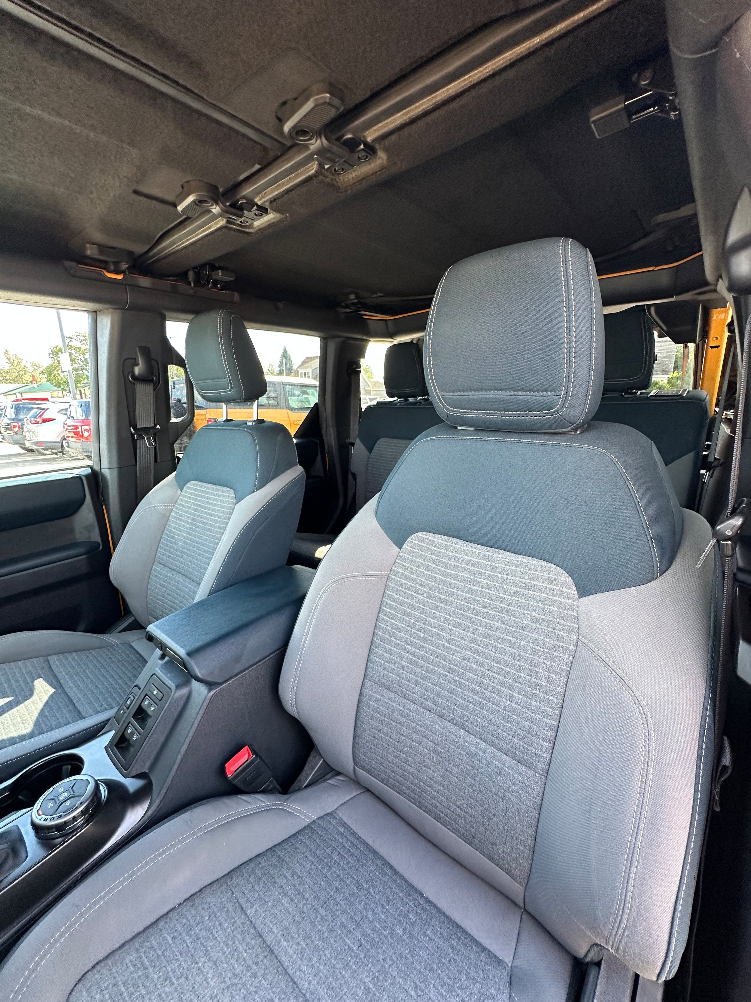 Used 2022 Ford Bronco Outer Banks AWD/4WD image 13