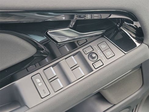 New 2026 Land Rover Range Rover Evoque Dynamic SE image 24