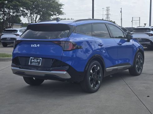 New 2026 Kia Sportage SX FWD image 4