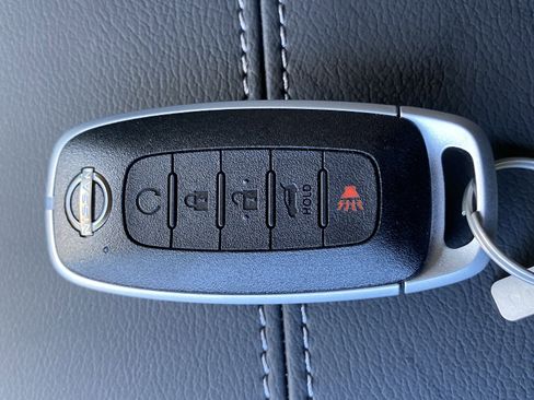 New 2025 Nissan Murano SV image 32