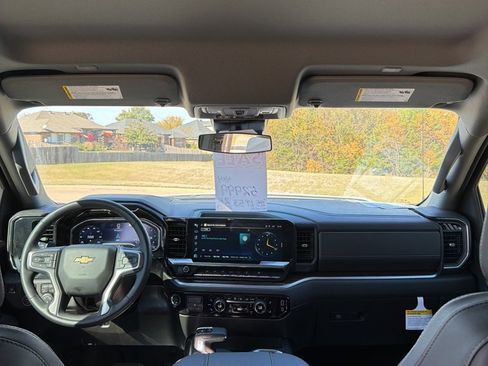 Used 2025 Chevrolet Silverado 1500 LT w/ Safety Package image 46