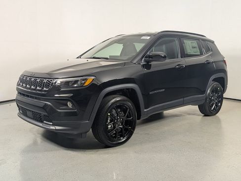 New 2026 Jeep Compass Latitude AWD/4WD image 3