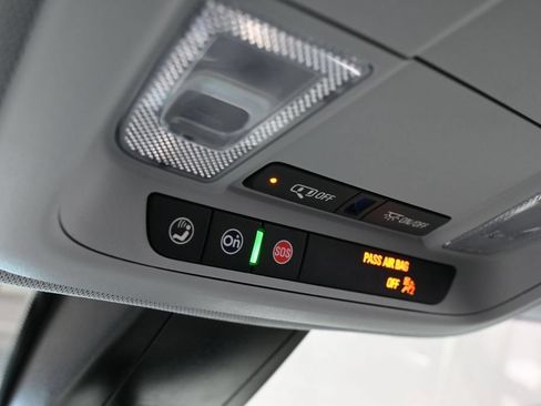 Used 2022 Chevrolet Blazer LT FWD image 28