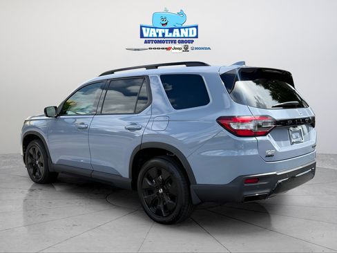 New 2026 Honda Pilot Black Edition image 3