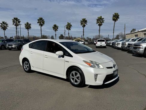 Used 2013 Toyota Prius Two image 13
