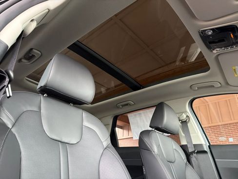 New 2026 Kia Sorento S w/ S Panoramic Sunroof Package image 18
