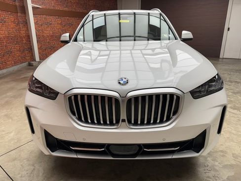 Used 2026 BMW X5 xDrive40i image 8