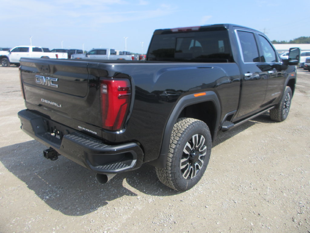 New 2026 GMC Sierra 2500 Denali Ultimate AWD/4WD image 4