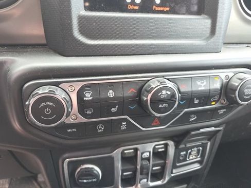 Used 2018 Jeep Wrangler Unlimited Sport S AWD/4WD image 6
