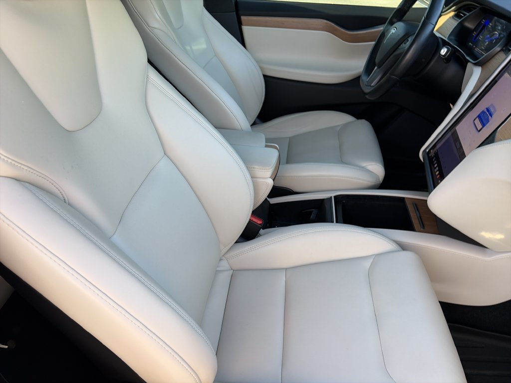 Used 2020 Tesla Model X Long Range AWD/4WD image 27