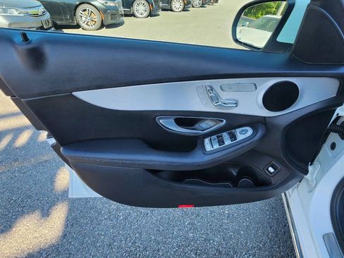 Used 2019 Mercedes-Benz C 300 4MATIC Sedan image 10