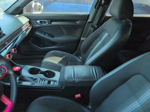 Used 2024 Honda Civic Sport image 5
