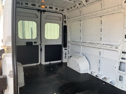 Used 2023 RAM ProMaster 2500 FWD image 30