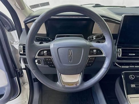 Used 2023 Lincoln Navigator L Black Label AWD/4WD image 11