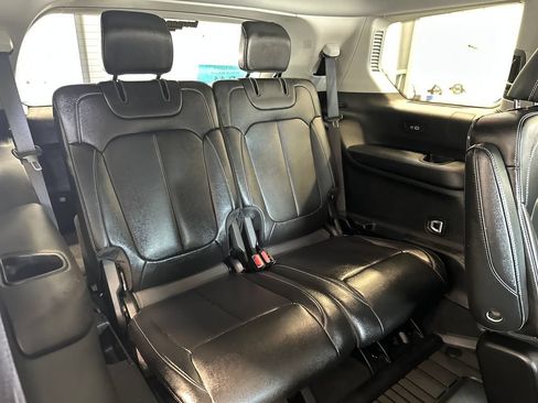 Used 2023 Jeep Grand Cherokee L Limited AWD/4WD image 33