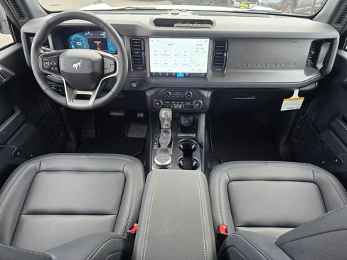 New 2026 Ford Bronco Big Bend w/ Black Diamond Package AWD/4WD image 9