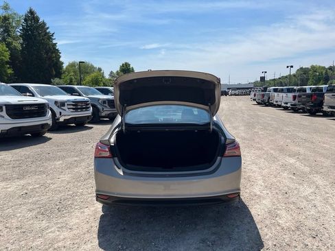 Used 2022 Chevrolet Malibu LT FWD image 10
